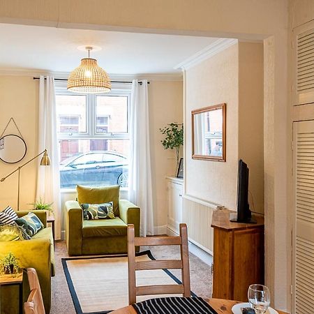 2 Bed, Up To 6 Guests Near Chester City Centre Luaran gambar