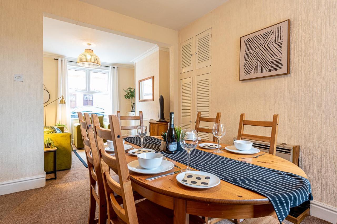2 Bed, Up To 6 Guests Near Chester City Centre Luaran gambar