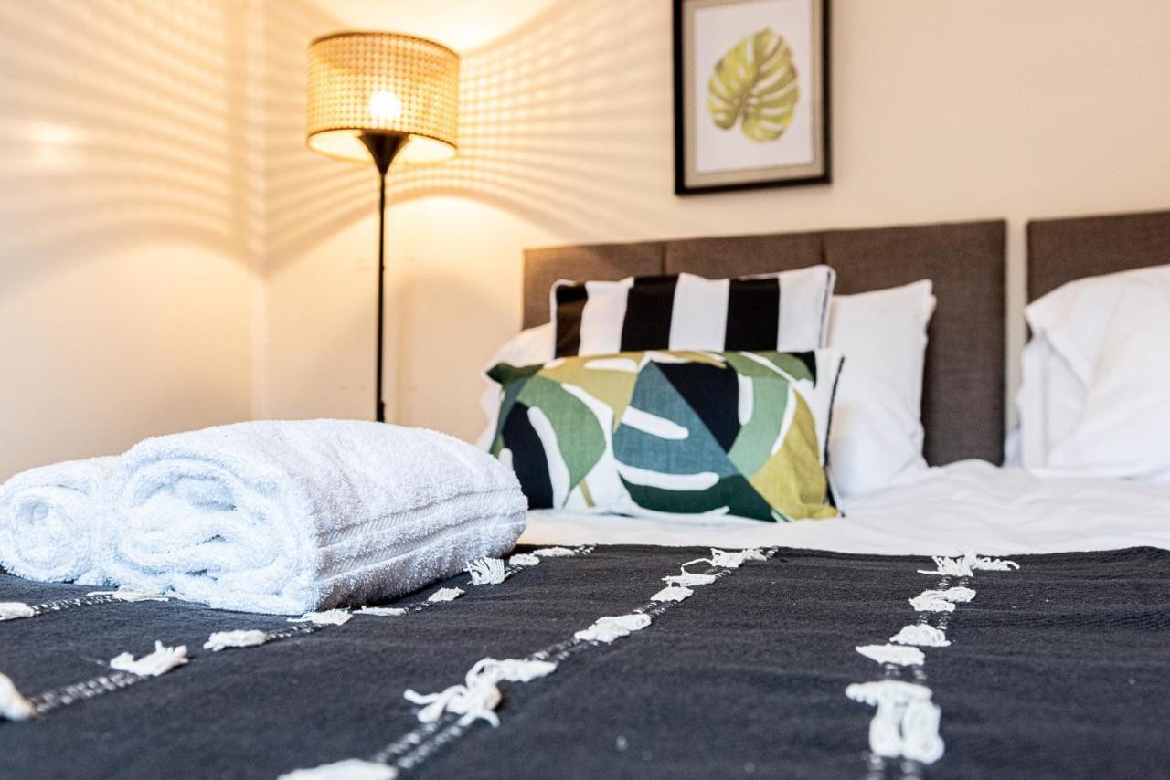 2 Bed, Up To 6 Guests Near Chester City Centre Luaran gambar