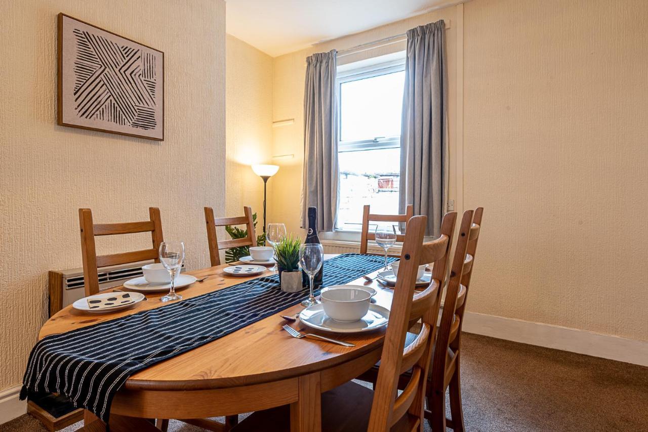 2 Bed, Up To 6 Guests Near Chester City Centre Luaran gambar