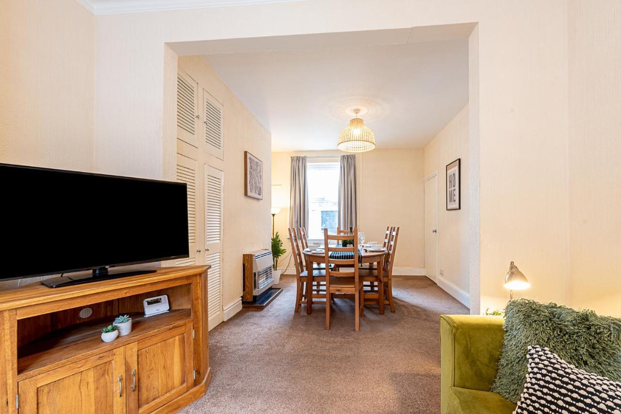 2 Bed, Up To 6 Guests Near Chester City Centre Luaran gambar